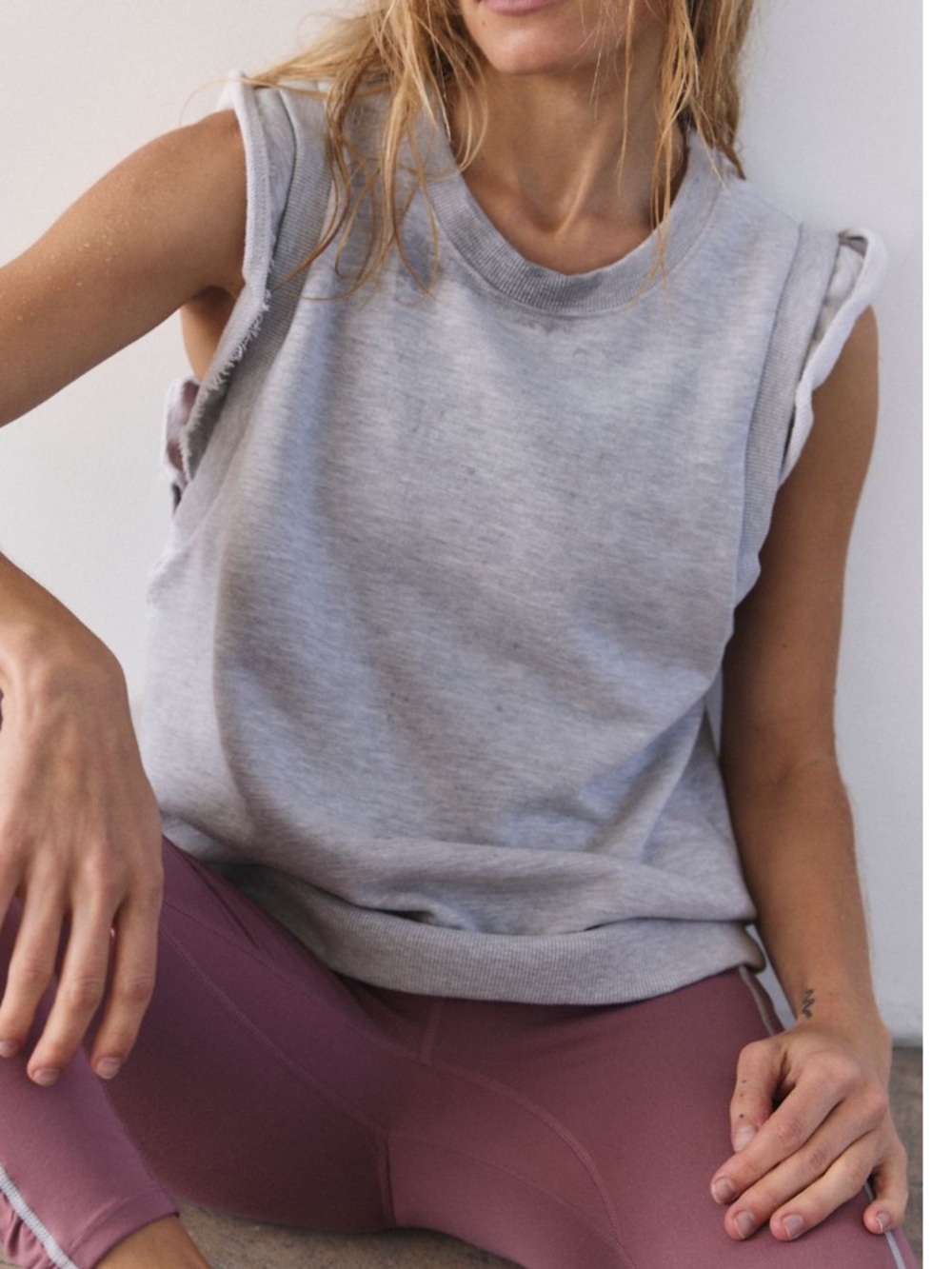 FREE PEOPLE FLUTTER DISTRESSED SWEATSHIRT TANK LARGE LIGHT GREY
